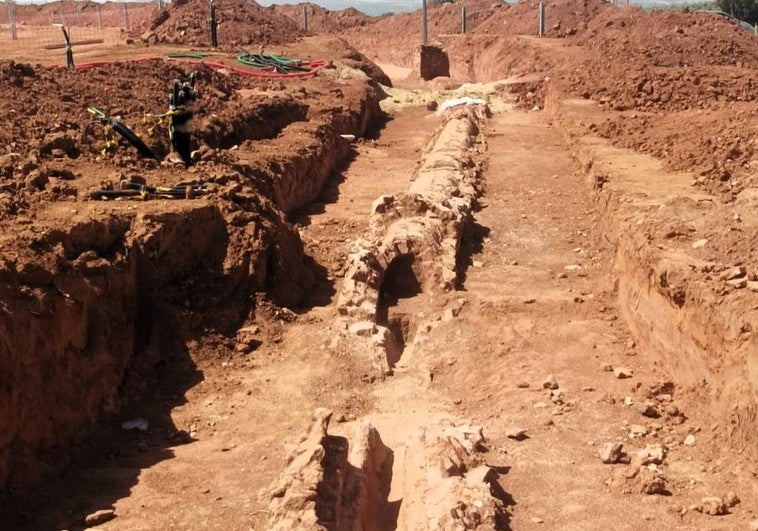 Descubierto un antiguo viaducto romano en la carretera de La Parrilla